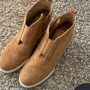 Shoes, good condition